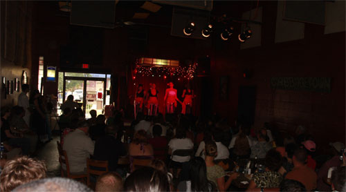 Belly dance at the Red Light Cafe